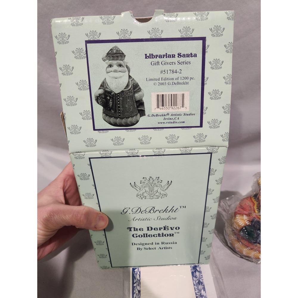 G. Debrekht Librarian Santa The Derevo Collection 03' Gift Givers Series 51784-2 - Picture 6 of 6